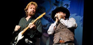 Brooks & Dunn @ Jiffy Lube Live